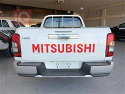میتسوبیشی L200